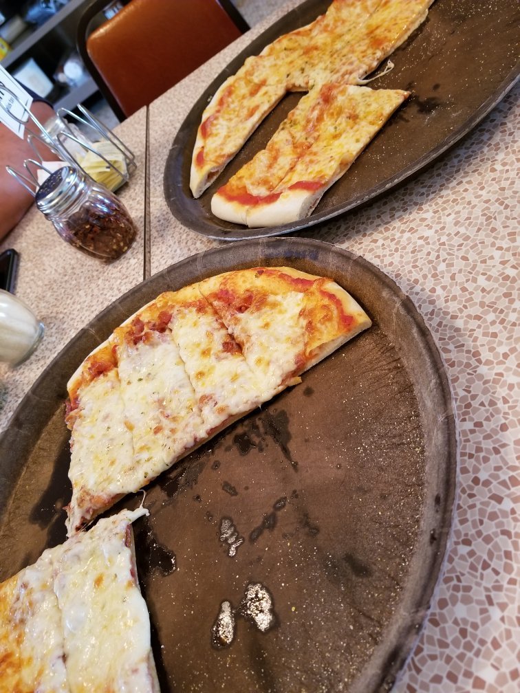 Bruno`s Pizza & Restaurant